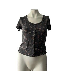 Hippie Rose Juniors Grey Floral Scoop Neckline Top Short Sleeves Lettuce-Edge